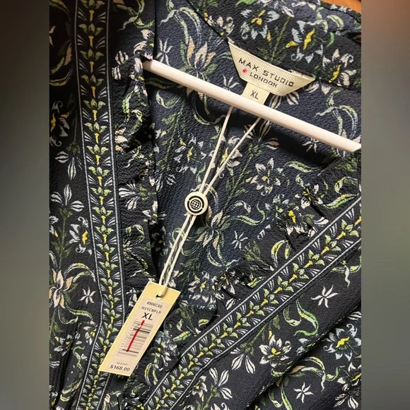 XL Max Studio Floral Dress - Picture 4 of 7